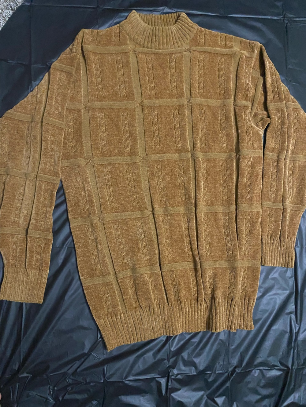 Men's Brown Textured Grid Crewneck Sweater vintage